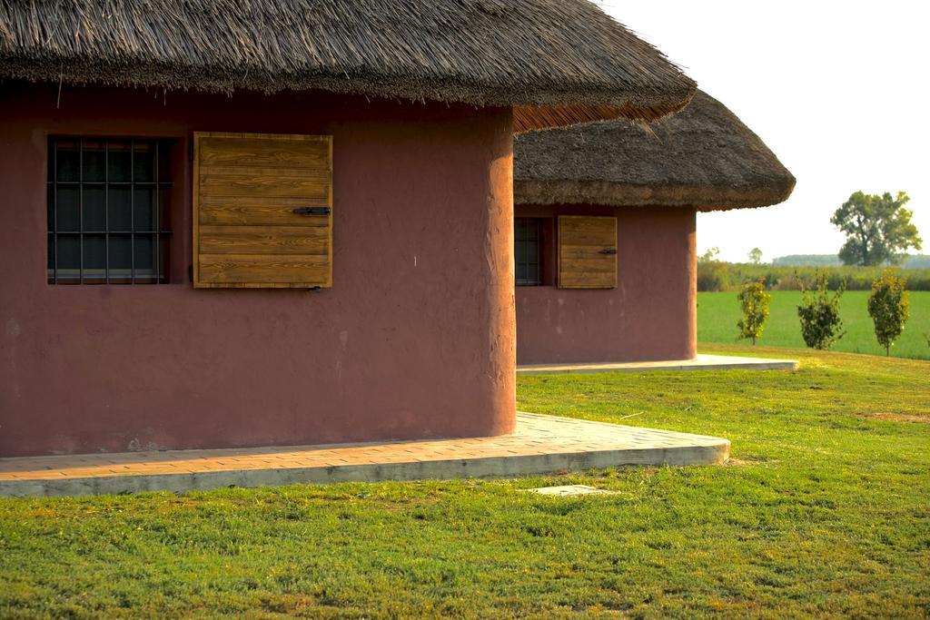 Agriturismo Bassara Le Capanne Argenta Exterior photo